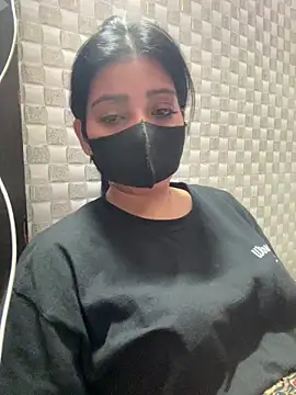 Snapshot of Hot_Jaanvi_ chatting on 05-24-26, 04:23 Hot Jaanvi online show from 05-24-26, 04:23