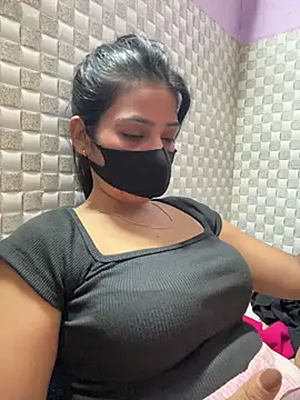 Snapshot of Hot_Jaanvi_ chatting on 06-13-26, 03:26 Hot Jaanvi online show from 06-13-26, 03:26