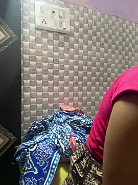 Snapshot of Hot_Jaanvi_ chatting on 06-15-26, 06:37 Hot Jaanvi online show from 06-15-26, 06:37