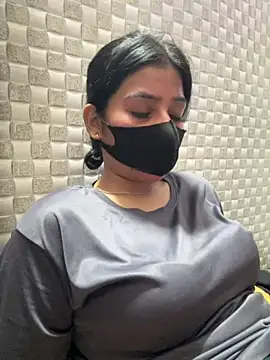 Snapshot of Hot_Jaanvi_ chatting on 06-18-26, 09:19 Hot Jaanvi online show from 06-18-26, 09:19