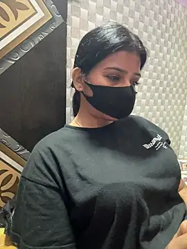 Snapshot of Hot_Jaanvi_ chatting on 07-01-26, 04:40 Hot Jaanvi online show from 07-01-26, 04:40