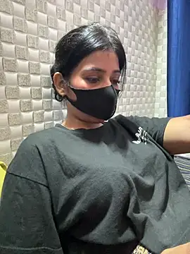 Snapshot of Hot_Jaanvi_ chatting on 07-05-26, 04:36 Hot Jaanvi online show from 07-05-26, 04:36