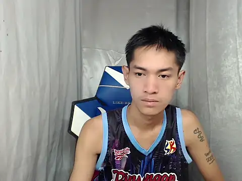 Snapshot of riks_tyler chatting on 06-09-26, 02:50 riks tyler online show from 06-09-26, 02:50