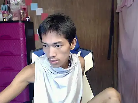 Snapshot of riks_tyler chatting on 07-21-26, 05:04 riks tyler online show from 07-21-26, 05:04