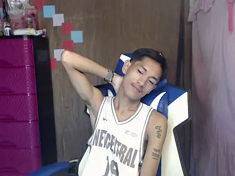 Snapshot of riks_tyler chatting on 07-23-26, 03:10 riks tyler online show from 07-23-26, 03:10