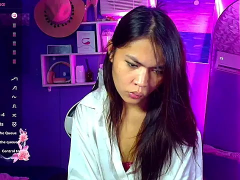 urgirljane online show from 05-28-26, 09:39