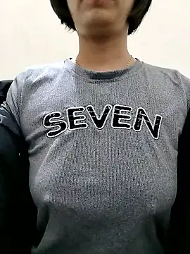 Snapshot of love_sexy090 chatting on 01-12-26, 11:43 love sexy090 online show from 01-12-26, 11:43