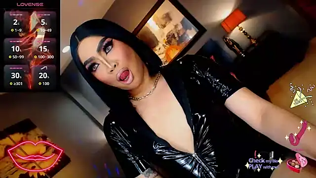 FridaHumphrey online show from 11-09-25, 06:06