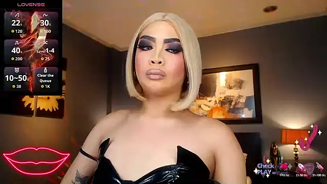 FridaHumphrey online show from 04-06-26, 06:31