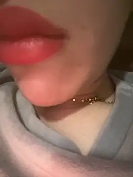 Mimisixo online show from 04-05-26, 05:10