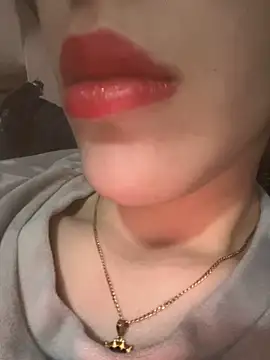 Mimisixo online show from 04-07-26, 10:31