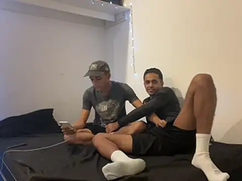 Midnight Socks Guys online show from 07-05-26, 12:28