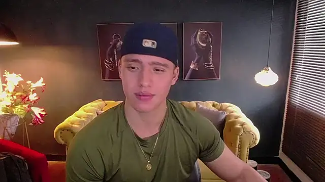 Snapshot of deivid_parker chatting on 07-10-26, 01:36 deivid parker online show from 07-10-26, 01:36