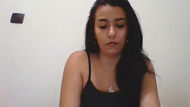 Snapshot of Maryem637048 chatting on 06-24-26, 12:59 Maryem637048 online show from 06-24-26, 12:59