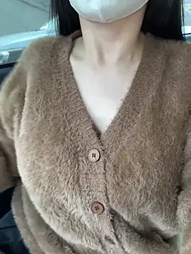 Snapshot of Meii-meyy chatting on 01-13-26, 07:57 Meii-meyy online show from 01-13-26, 07:57