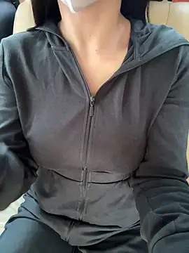 Snapshot of Meii-meyy chatting on 02-02-26, 08:13 Meii-meyy online show from 02-02-26, 08:13