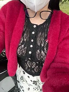 Snapshot of Meii-meyy chatting on 02-07-26, 09:46 Meii-meyy online show from 02-07-26, 09:46