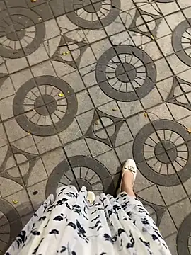 Snapshot of Meii-meyy chatting on 04-16-26, 02:29 Meii-meyy online show from 04-16-26, 02:29