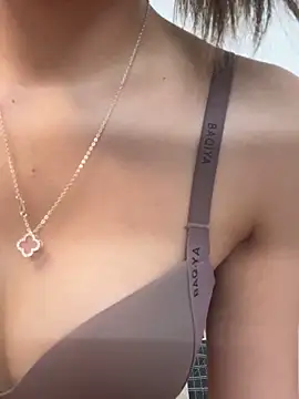 Snapshot of Sieww- chatting on 03-27-26, 04:07 Sieww- online show from 03-27-26, 04:07