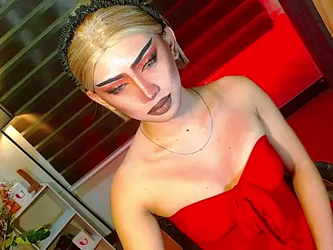 Snapshot of Queen_yasii_88 chatting on 03-16-26, 03:27 Queen yasii 88 online show from 03-16-26, 03:27