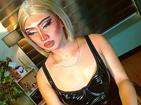 Snapshot of Queen_yasii_88 chatting on 04-07-26, 02:06 Queen yasii 88 online show from 04-07-26, 02:06