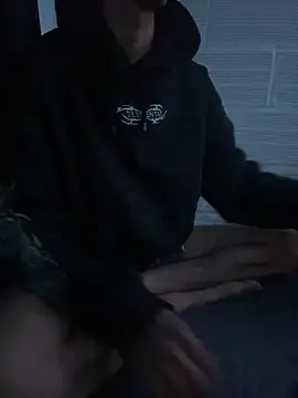 DarkCamBoy online show from 04-11-26, 05:23