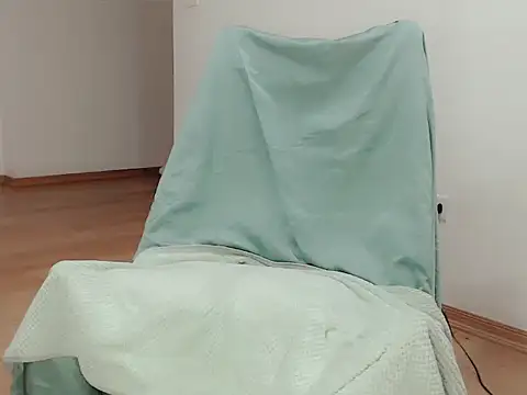 Tea Mei online show from 07-14-26, 05:07