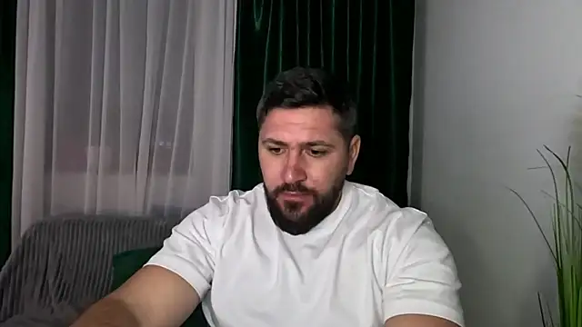 Gold Alpha Boy online show from 03-08-26, 06:55