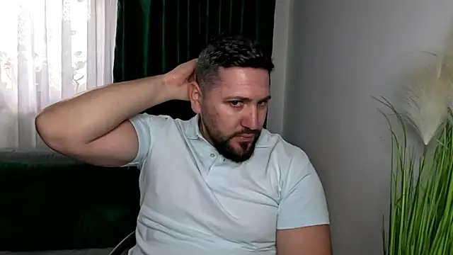 Gold Alpha Boy online show from 04-07-26, 12:38