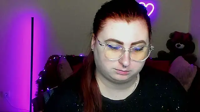 Alicia love00 online show from 04-13-26, 11:27