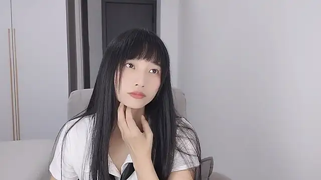 Snapshot of Lisa-3333 chatting on 09-13-25, 02:17 Lisa-3333 online show from 09-13-25, 02:17