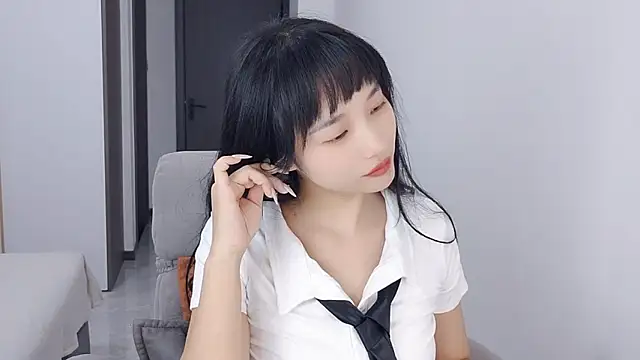 Snapshot of Lisa-3333 chatting on 10-09-25, 01:42 Lisa-3333 online show from 10-09-25, 01:42