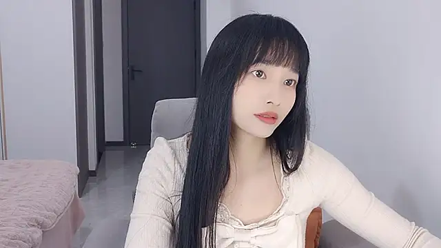 Snapshot of Lisa-3333 chatting on 12-14-25, 01:49 Lisa-3333 online show from 12-14-25, 01:49