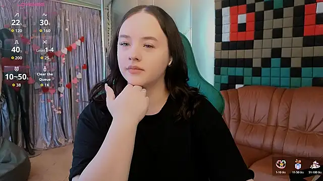 Snapshot of LaraBenson_ chatting on 03-15-26, 04:46 LaraBenson online show from 03-15-26, 04:46