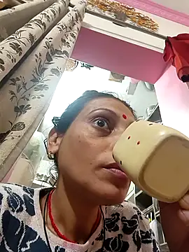 ISHANI-SINGH online show from 01-09-26, 03:42