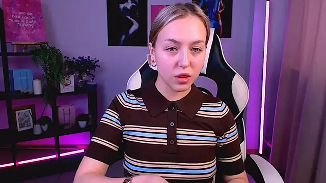 CindySparkl online show from 03-06-26, 03:58