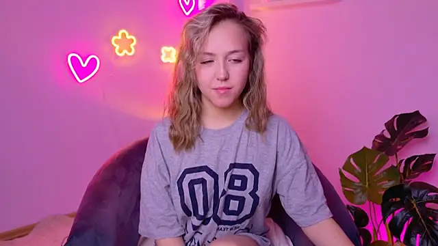 CindySparkl online show from 05-20-26, 04:07