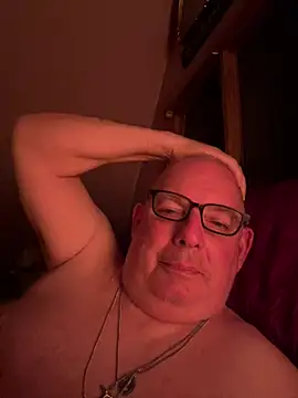 Snapshot of CharlieWeaver22 chatting on 07-03-26, 03:02 CharlieWeaver22 online show from 07-03-26, 03:02