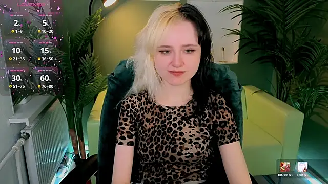 girl next doorr online show from 03-28-26, 01:11