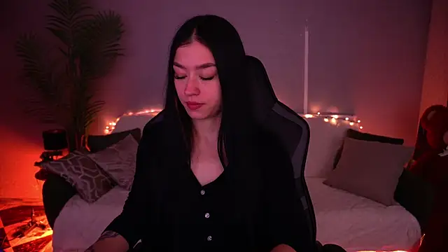 FataleNellie online show from 04-06-26, 09:16