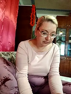 VikaKing online show from 05-18-26, 01:06