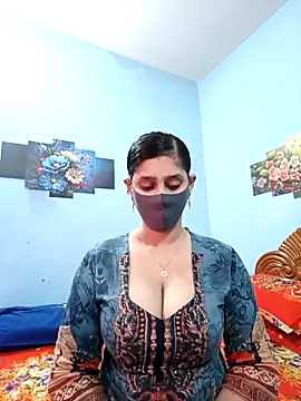 Snapshot of Cute_Faria chatting on 03-15-26, 09:26 Cute Faria online show from 03-15-26, 09:26