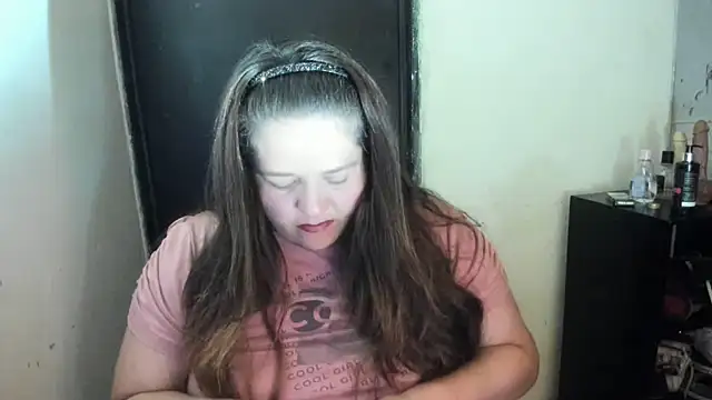 Daphne girlsex online show from 03-24-26, 04:17