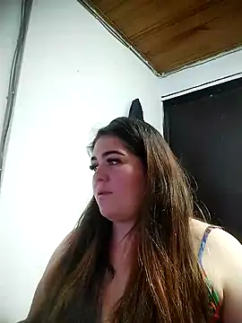 Daphne girlsex online show from 05-13-26, 04:37