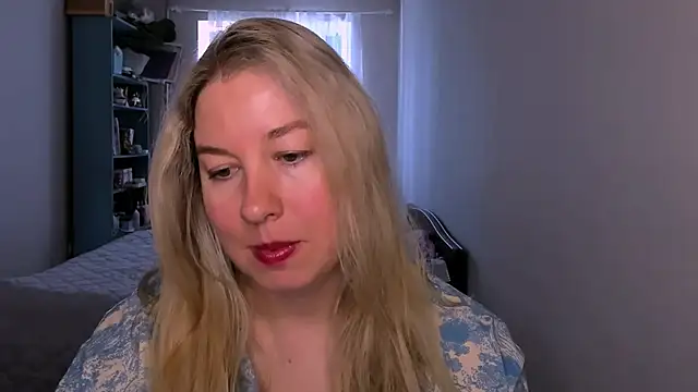 NancySanders online show from 05-18-26, 06:41