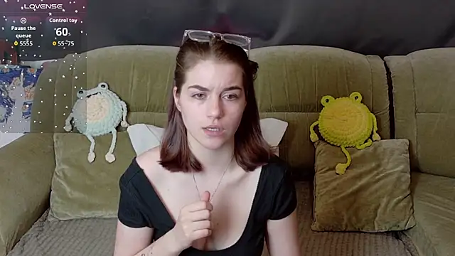 Snapshot of ElzaBlis chatting on 03-18-26, 01:14 ElzaBlis online show from 03-18-26, 01:14