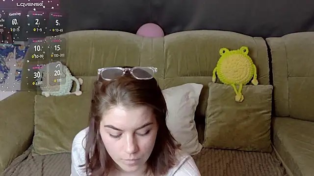 Snapshot of ElzaBlis chatting on 03-19-26, 03:27 ElzaBlis online show from 03-19-26, 03:27