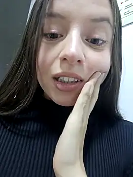 Snapshot of VioletaNova chatting on 06-02-26, 10:39 VioletaNova online show from 06-02-26, 10:39