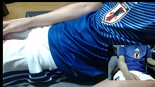 Snapshot of Yasu2000 chatting on 06-28-26, 01:44 Yasu2000 online show from 06-28-26, 01:44