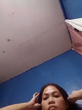 Snapshot of missluvv chatting on 04-10-26, 05:45 missluvv online show from 04-10-26, 05:45